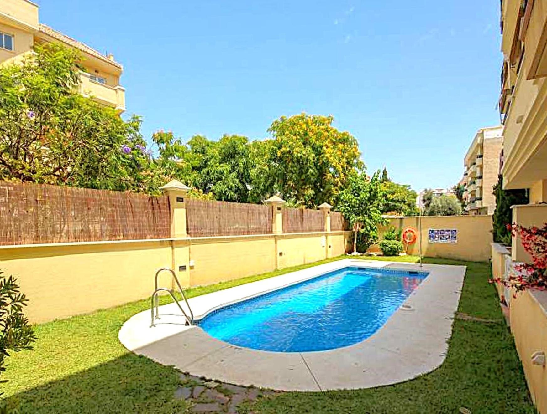 Luxury Apartment Holiday Rental Ne Nerja Exterior photo